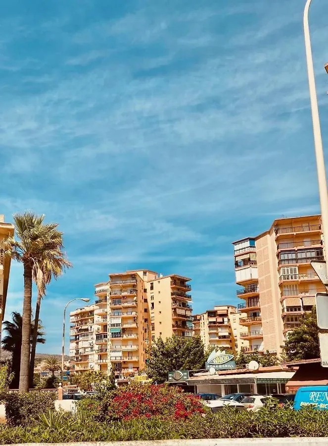 Apartamento Primera Linea De Playa En Tres Caballos, Playamar Apartment Torremolinos