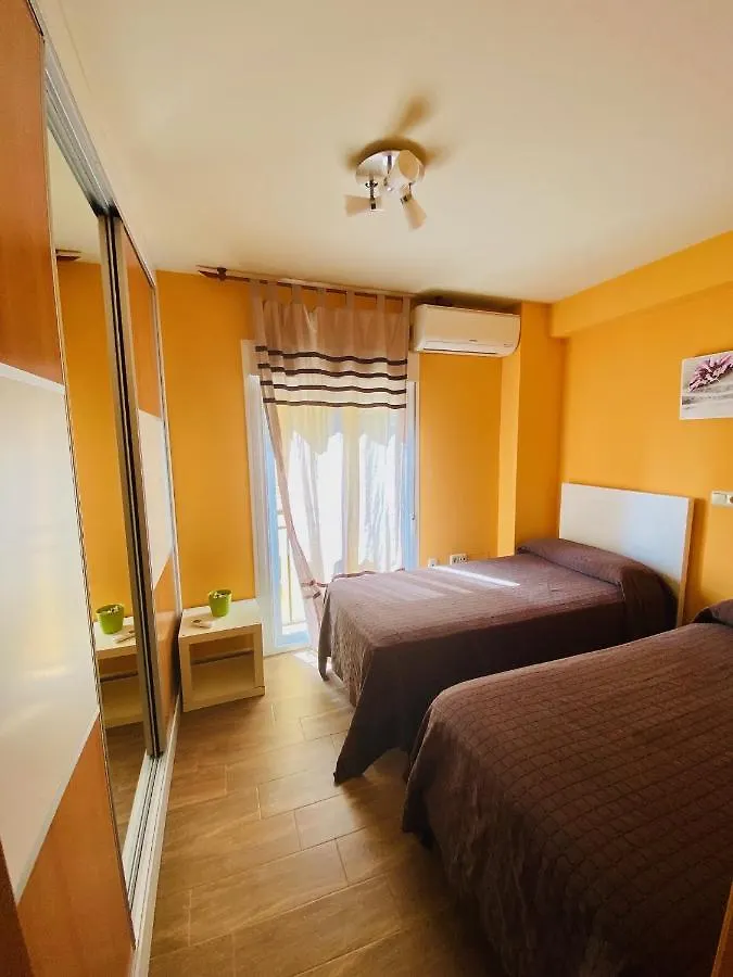 Apartamento Primera Linea De Playa En Tres Caballos, Playamar Apartment Torremolinos Spain
