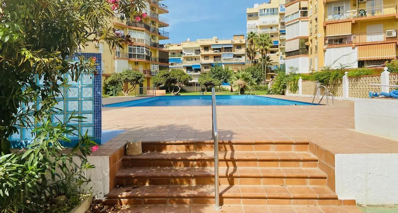 Apartamento Primera Linea De Playa En Tres Caballos, Playamar Apartment Torremolinos Spain